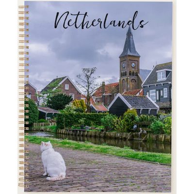 Traditional fishing village Marken in Netherlands Planner